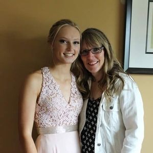 Meet your Posher, Kelley